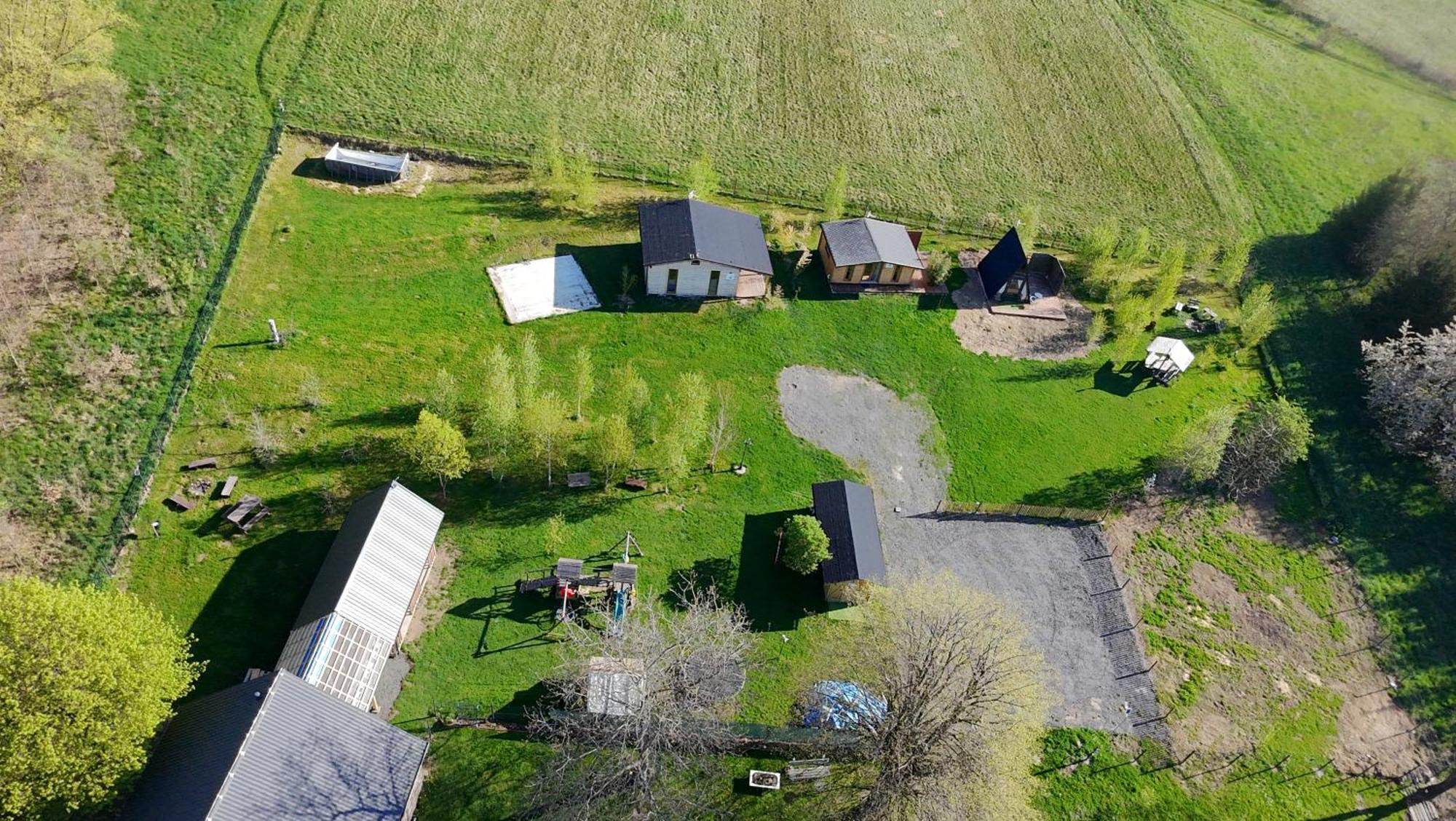 Szalas W Gorach Izerskich, Blisko Swieradow Zdroj I Zamek Czocha, Agroturystyka, Ogrzewanie, Klimatyzacja , Plac Zabaw, Ognisko Z Rusztem I Kijkami, Zywe Zwierzeta, Latem Basen Mirsk Buitenkant foto